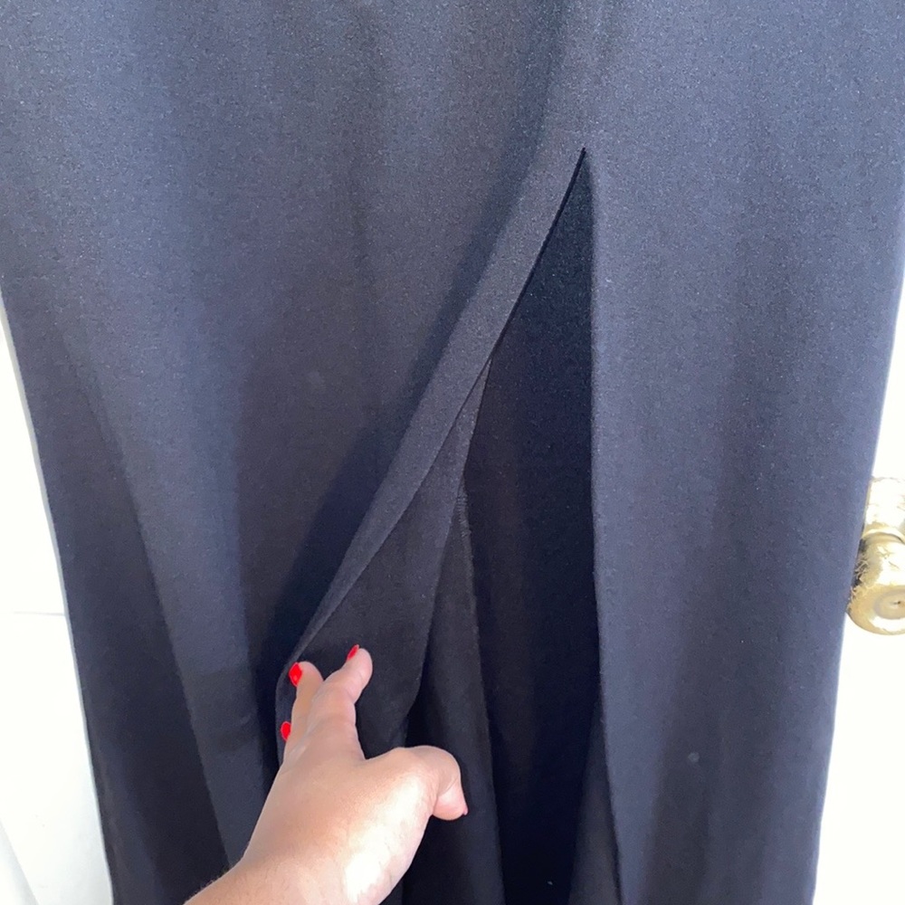 OFF THE SHOULDER WINDSOR DRESS - Picture 8 of 12